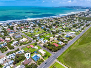 Relaxed Family Beach House - No Linen Included, Port Elliot